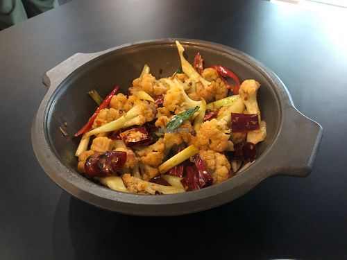 Dry wok spicy cauliflower  at Chao 炒炒蔬食熱炒 in Taipei