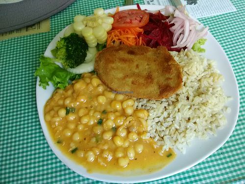 Macrobiotico plate at Las Mercedes in Trujillo
