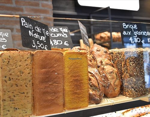 
Recipes for breads made from organic flours, artisanal pastries, pastries, sandwiches and seasonal salads... of course always in 100% vegetable and 100% gourmet versions!
 at Land & Monkeys - Pernety in Paris