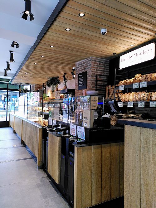 Counter at Land & Monkeys - Pernety in Paris