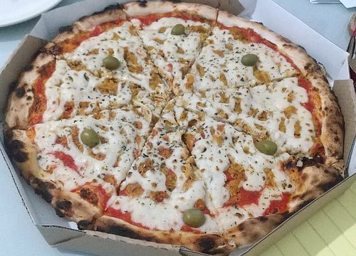 pizza sabor vrango com catupop at Mig's Pizza in Sao Paulo