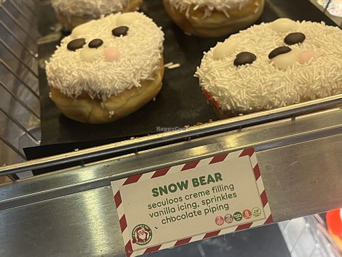 vegan snow bears  at Dunkin'- Damstraat in Amsterdam