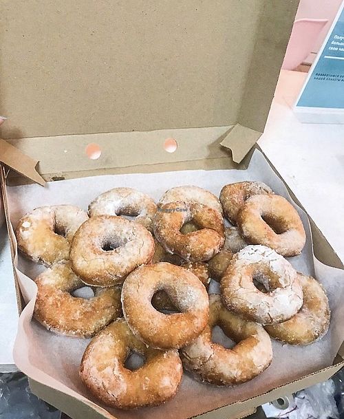 Vegan donuts with sugar dust. Photo by Ponochka at Ponochka in Krasnodar