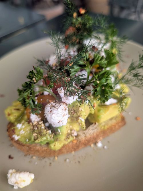 The Avo toast 😋 at Chaumont Vegan in Beverly Hills