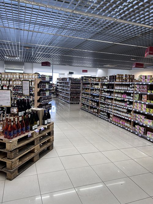 Mid size  at Les Comptoirs de la Bio in Frouard