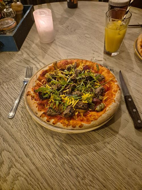 Pizza with extra pulled mushrooms. Yum at The Ship Inn in Weymouth