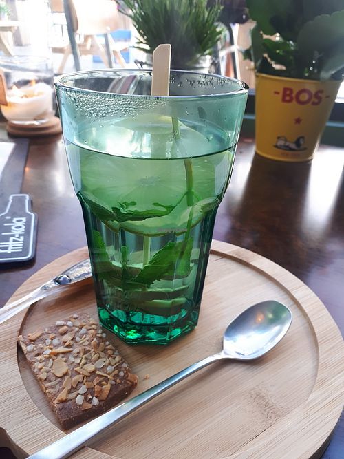 Fresh mint tea at Bloom Coffeebar in Vlissingen