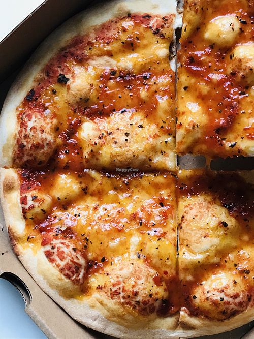 Vegan pizza options at Pizza Il Forno in Istanbul