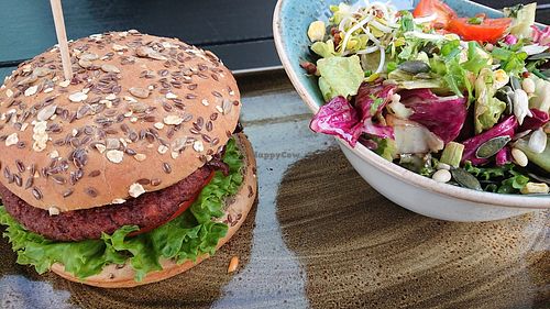 "Naturbursche" and salad at Hans im Glück in Dusseldorf