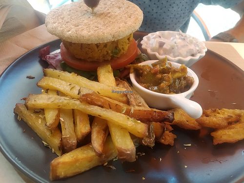 Namaste burger with onion bhaji , chutney and raita at Parsley and Thyme in Silves