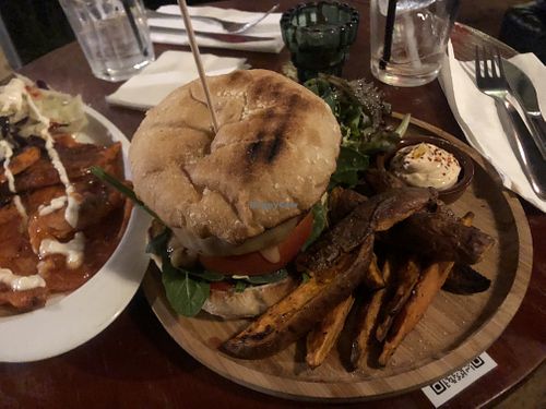 Burger  #Veganuary at Penny Banger in Barcelona