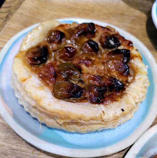 Tarte aux mirabelles at Land & Monkeys - Roquette in Paris