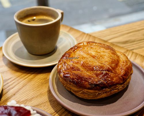 Galette des rois at Land & Monkeys - Roquette in Paris