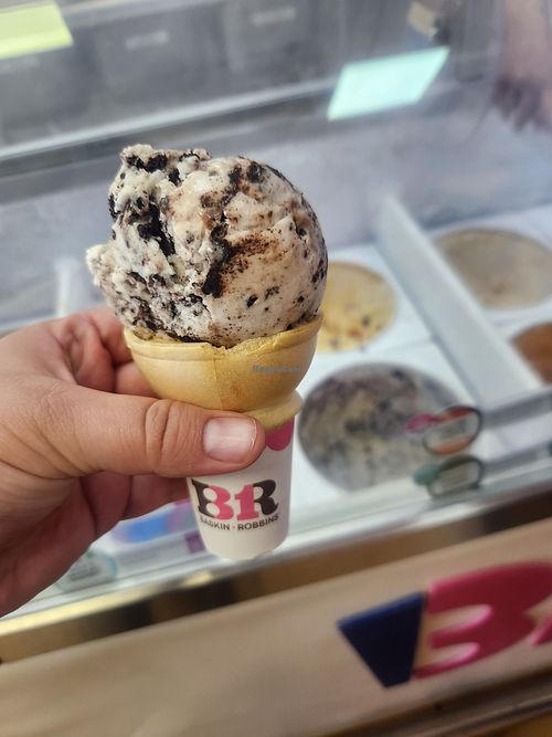  at Baskin Robbins in Arlington