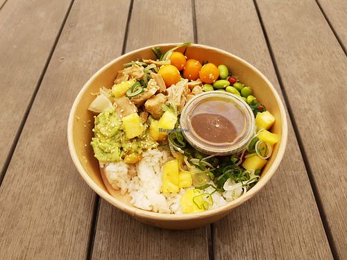 Poké bowl at Nama in Dietikon