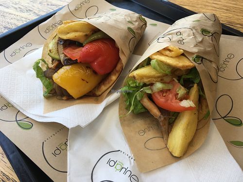 Baked potatoes at Θymapi in Limassol