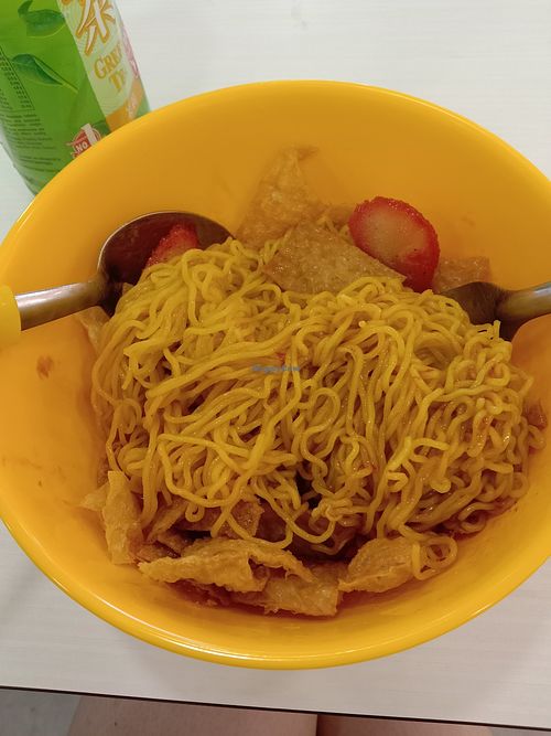 Dry noodles at Makan Vegan 斋这里 - Pioneer Mall in West Singapore