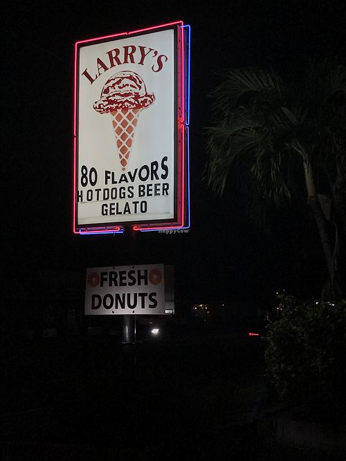you'd have no idea this is a vegan ice cream spot from the sign at Larry's Ice Cream & Gelatos in St Pete Beach