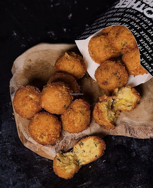 Cheese balls  at Mother Burger - Roma in Lisbon