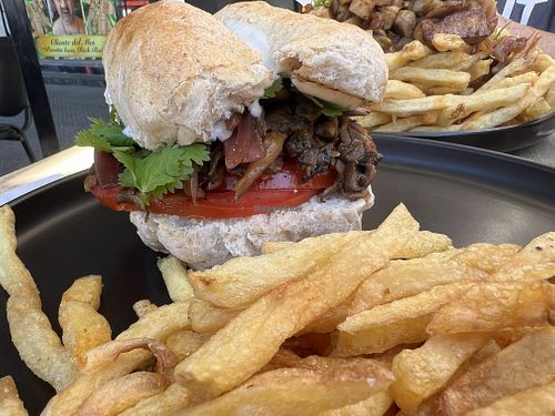 Oyster mushroom sandwich  at Fuente Rica Rica in Santiago