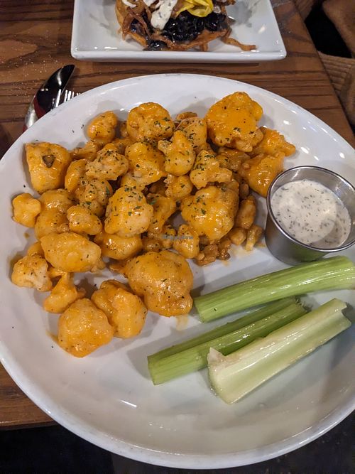 vegan buffalo cauliflower w/ vegan ranch at Cliff's Taphouse in Kansas City