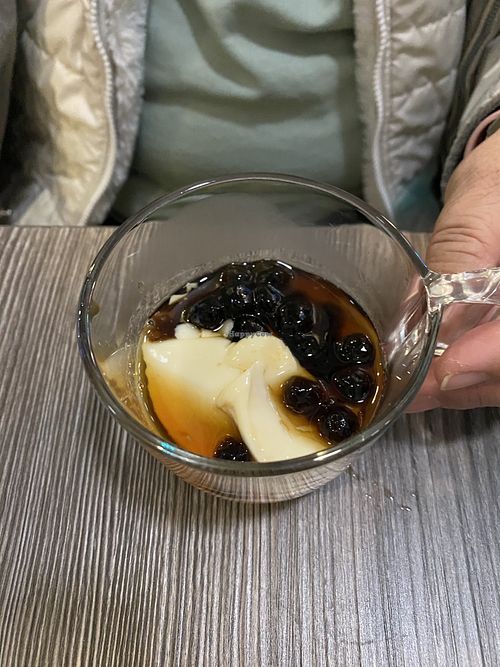 Hot tofu dessert with pearls  #Veganuary at Pho 68 in Burnaby