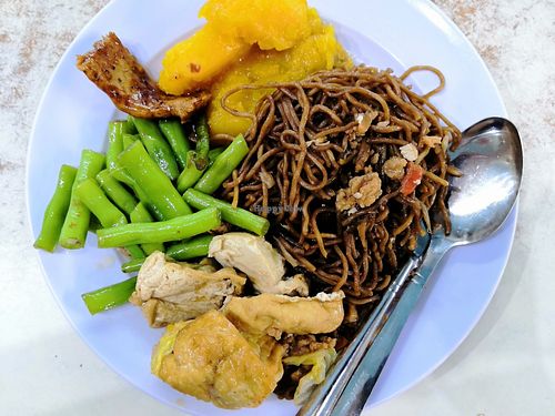Vegetarian food at Kedai Kopi Nam King in Subang Jaya