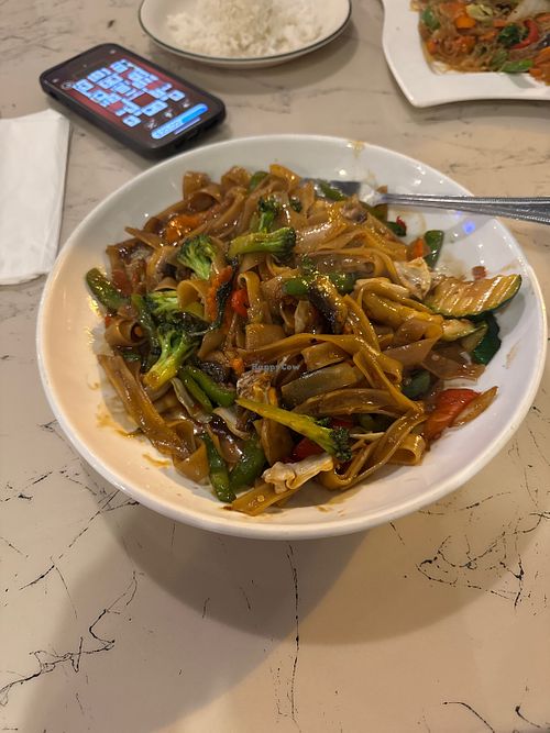 Drunken noodle- vegan style  at Thai Cafe in Temple