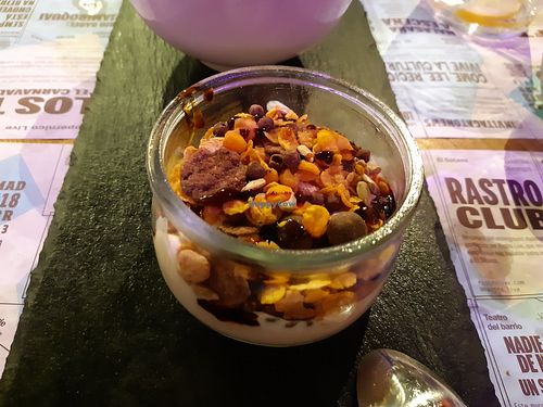 Menu of the day / Dessert / Soy yoghourt with granola at Dinamita Perfumada in Madrid