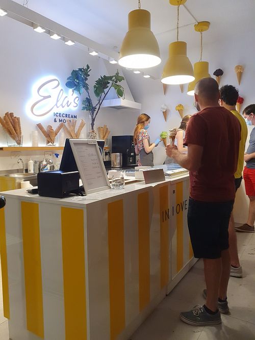 Ela's Ice Cream Parlour - Sladoled at Ela's in Split