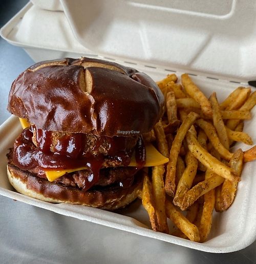 Triple B Burger at The Grumpy Goose in Duluth