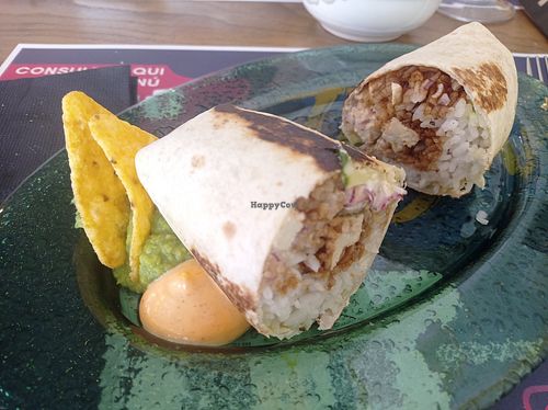 Burrito vegano at Tizar Gourmet Restaurante y Taperia in Ourense