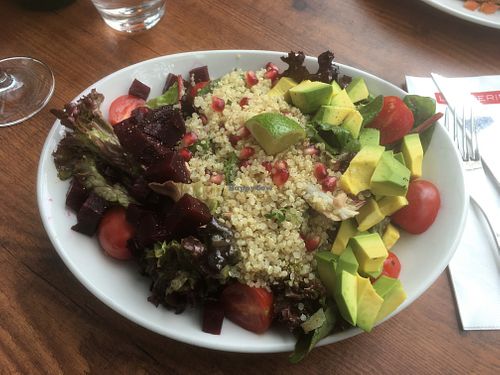 Salad Quinoa, Avocado at L'Osteria in Magdeburg