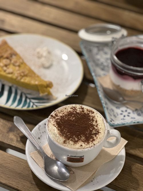 Tiramisù, pumpkin pie and cheese cake  at Col Cavolo - Vegan Bistrot in Rome