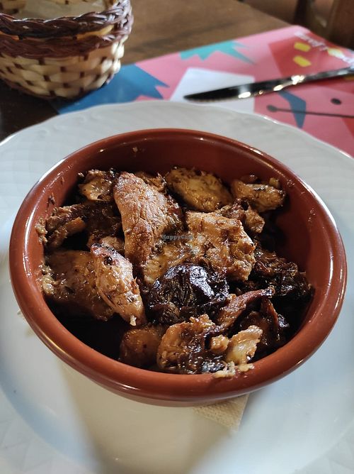 Heura con ciruelas y piñones at Can Baumes in Tavertet