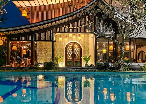 Air conditioned indoor spaces and garden seating gives you plenty of choices. at An Nhien Garden in Hue