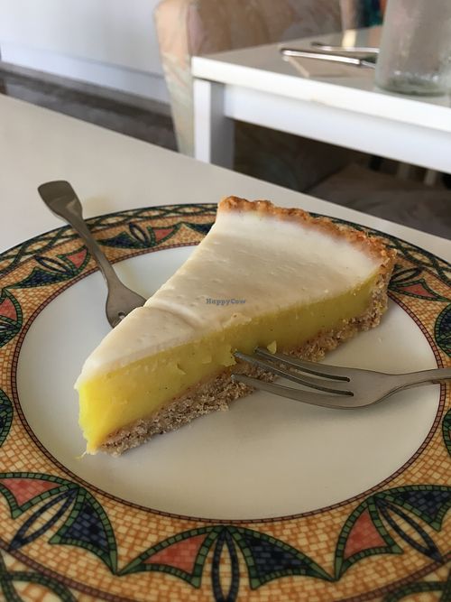Tarte au citron (lemon cake) at Loving Hut in Menton
