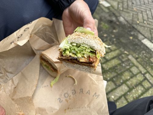 HOISIN LUCK
Asian Spiced Seitan, Margo’s Hoisin sauce, lettuce, spring onions, cucumbers,pickled red chilli peppers & our chilli mayo   at Margo's Amsterdam - Jordaan in Amsterdam