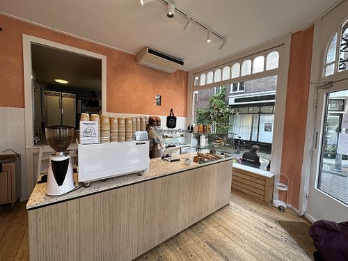 Clean restaurant   at Margo's Amsterdam - Jordaan in Amsterdam