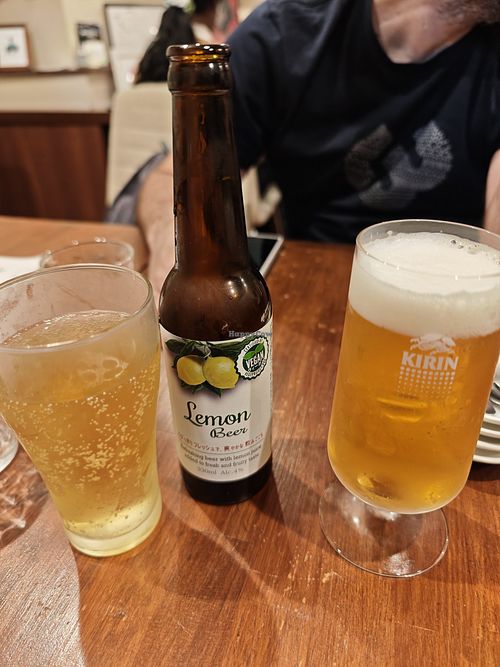  at Unique (V) Pizzeria SUKHASANA in Osaka