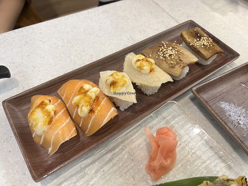 Aburi platter 8.5/10  at Saute Sushi 素特•素司 in Central Singapore