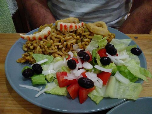 Fideua with vegan shrimp and calamari at A Flama in Zaragoza