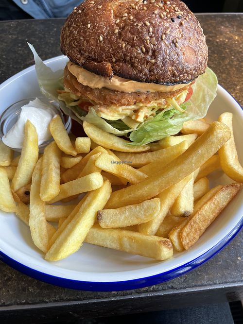 No-Chicken Burger  at Deli in Leipzig