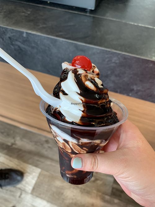 Vegan sundae at Passion d'été in Levis
