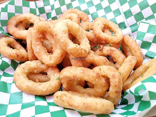 Onion rings at Put Me In Coach in Los Angeles