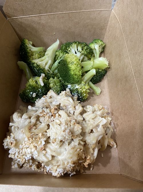 Mac n Cheeze at Nourishing Empowerment in Cypress