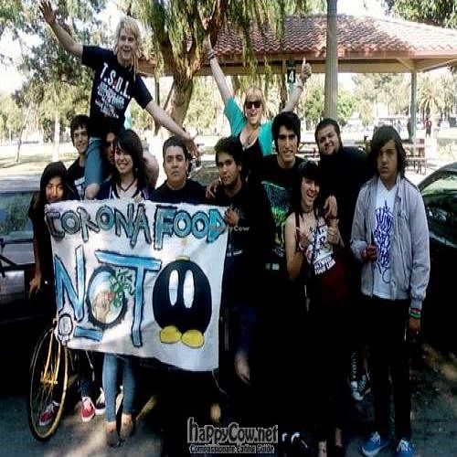 Come hangout! at Food Not Bombs in Corona