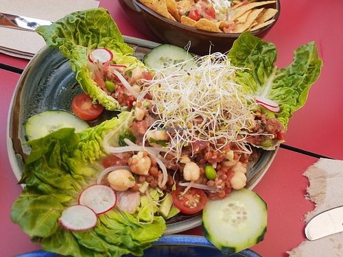 Healthy eating at Foodis in Sant Just Desvern