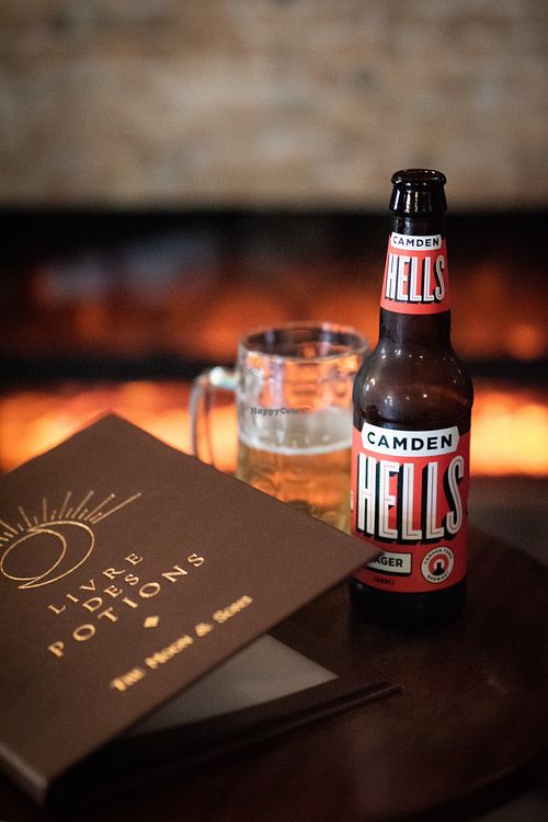 Fireside beer at Moon and Sons in Caen