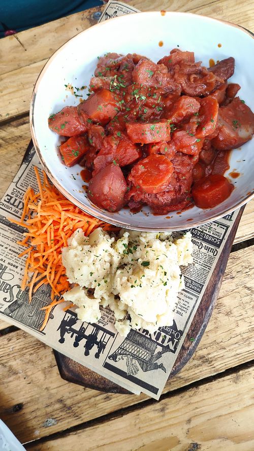 Bluff Bourguignon at Moon and Sons in Caen